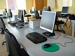 Schulungsraum im Bildungsforum Obernburg - PC-Ausstattung